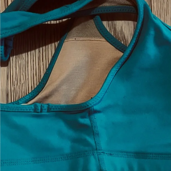 LuluLemon excercise tank - Picture 5 of 10